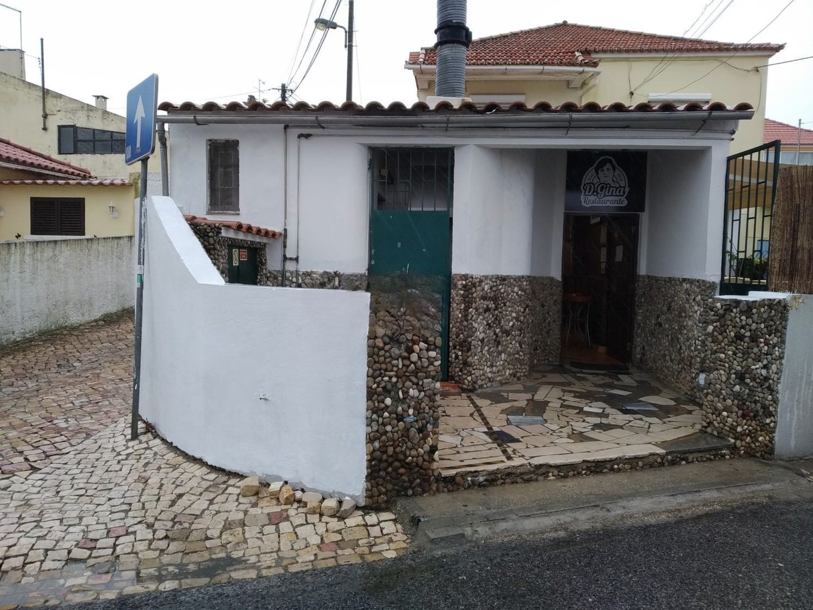 Restaurante D. Gina exterior