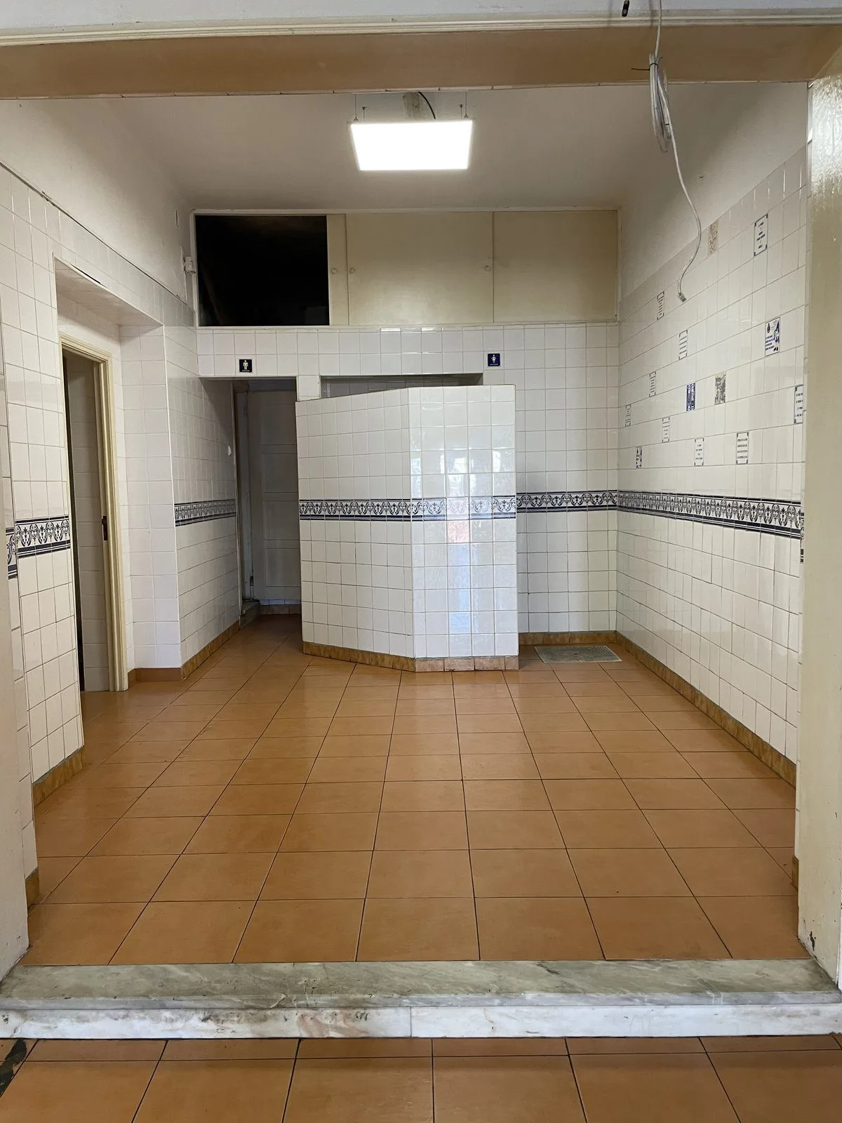 Before — restaurant kitchen area in Amoreira