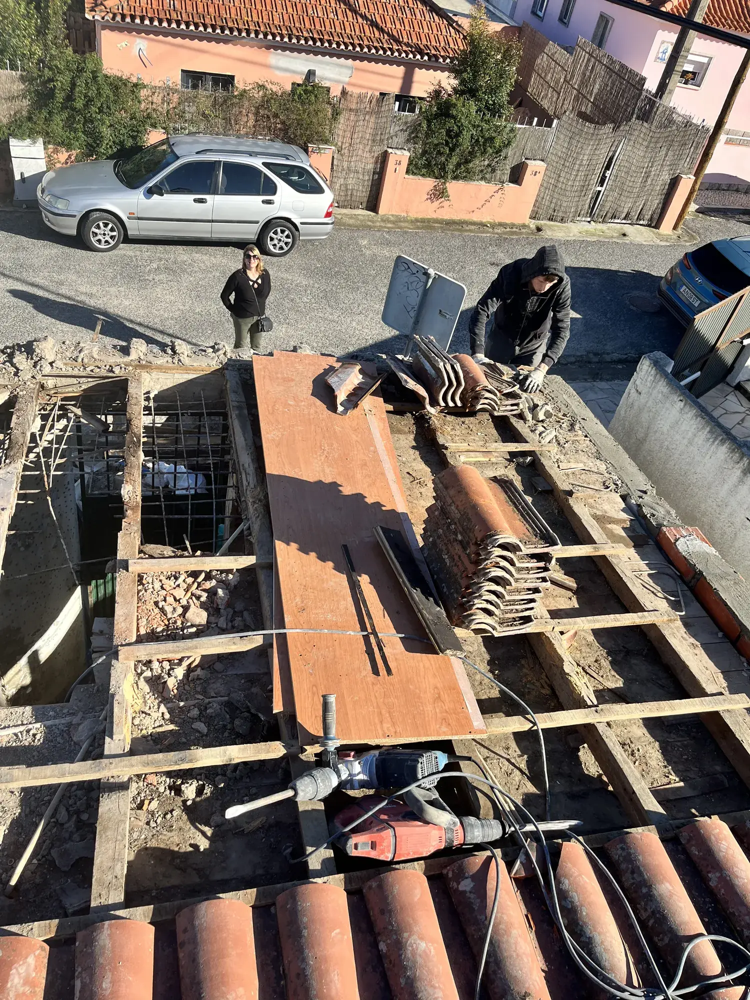 Removing roof structure — Amoreira loft conversion by Maya's Homes