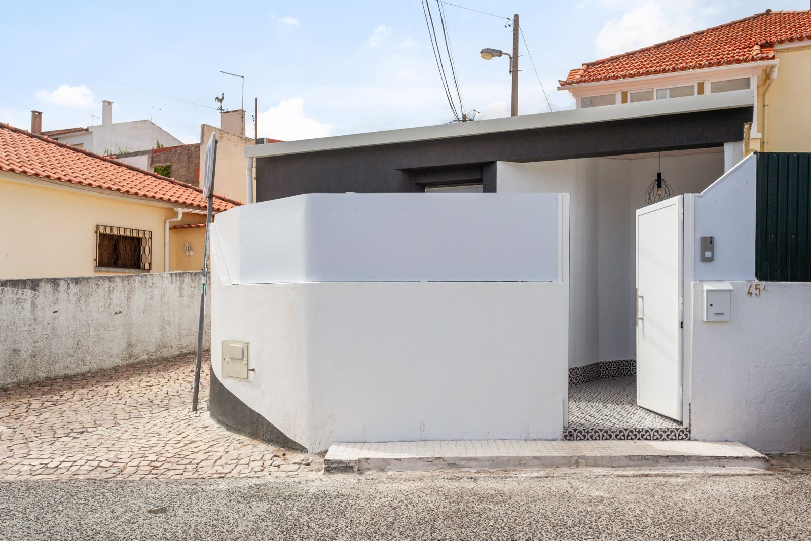 Exterior facade — Amoreira Loft