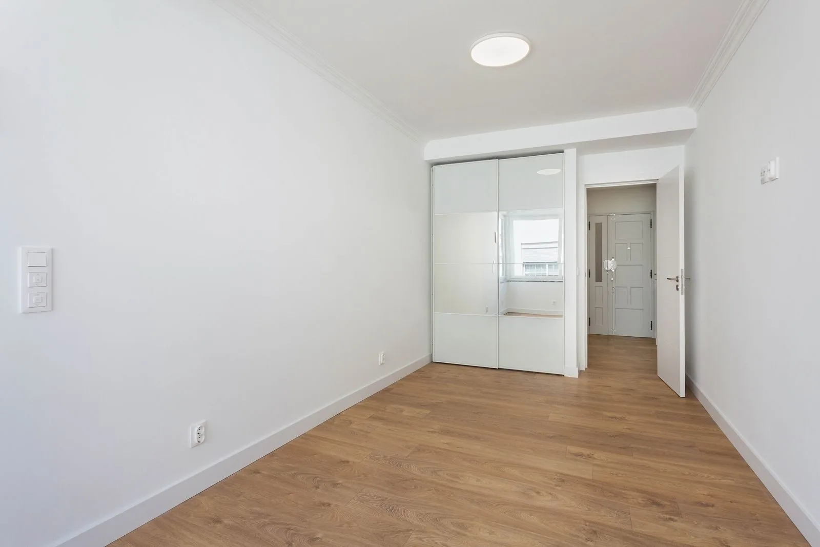 Second bedroom detail — Figueiras renovation by Maya's Homes