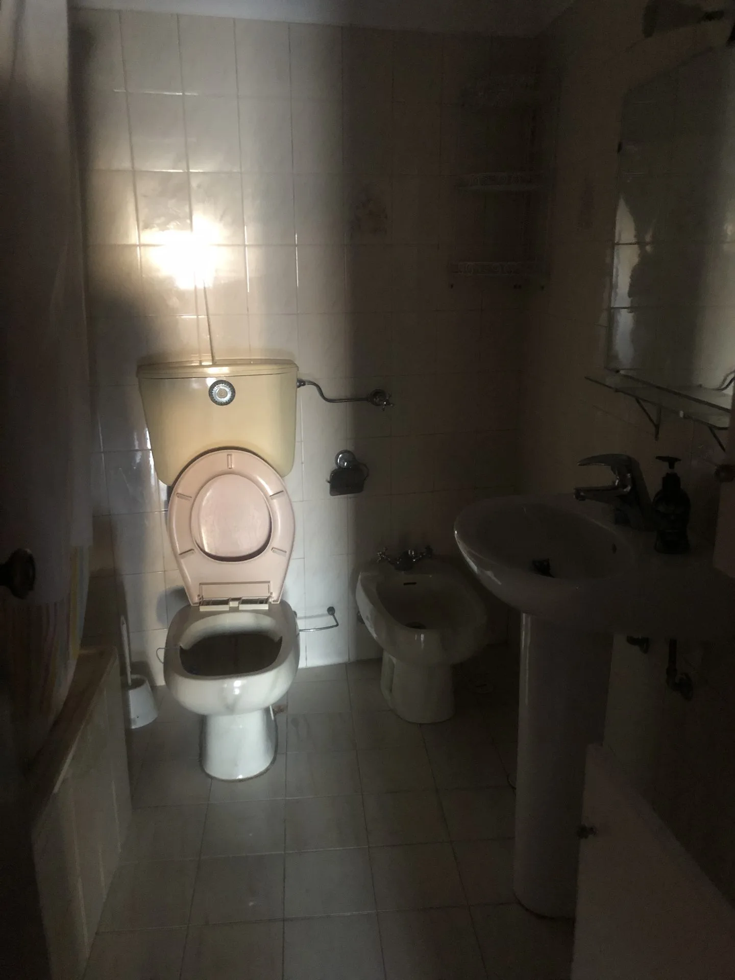 Before — bathroom in Figueiras apartment